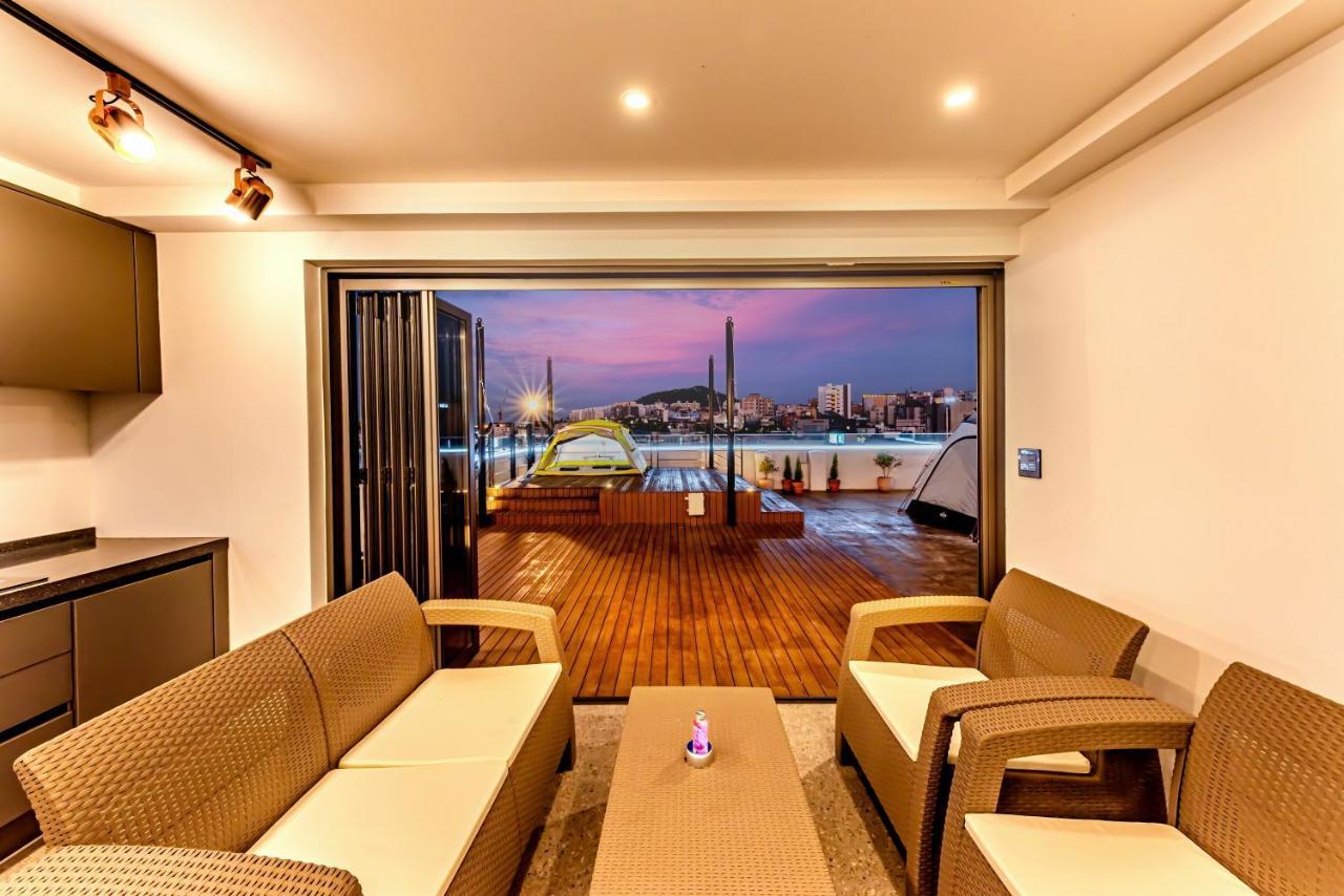 The Jade Hotel เมืองเชจู ภายนอก รูปภาพ