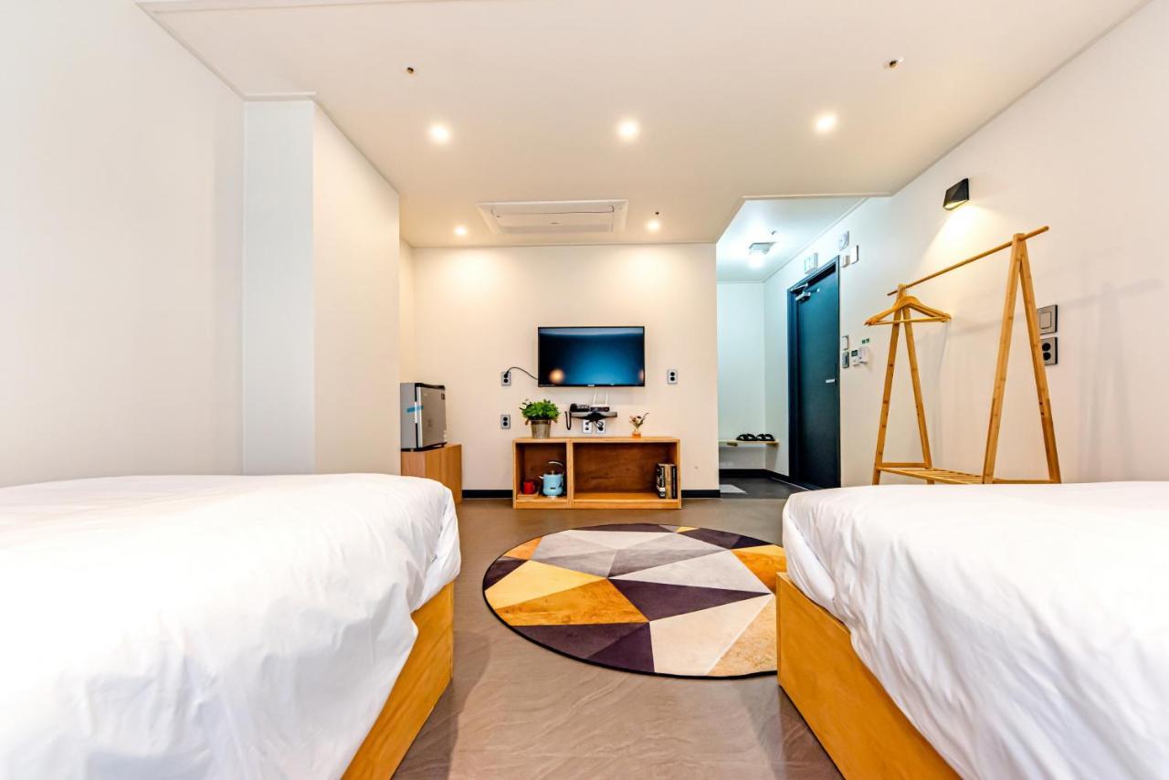 The Jade Hotel เมืองเชจู ภายนอก รูปภาพ